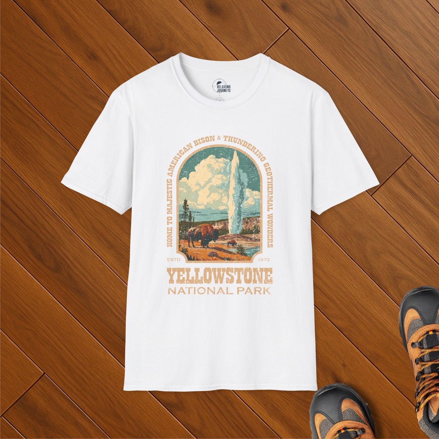 Yellowstone National Park Retro T-Shirt